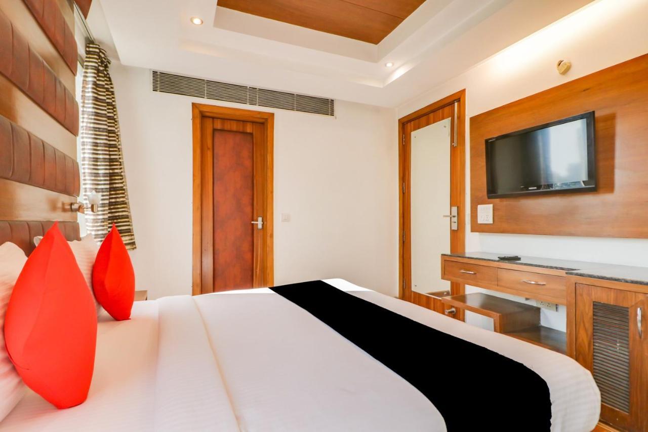 Townhouse 939 Hotel Gagan Inn Near Satyam Inox Patel Nagar New Delhi Exterior photo