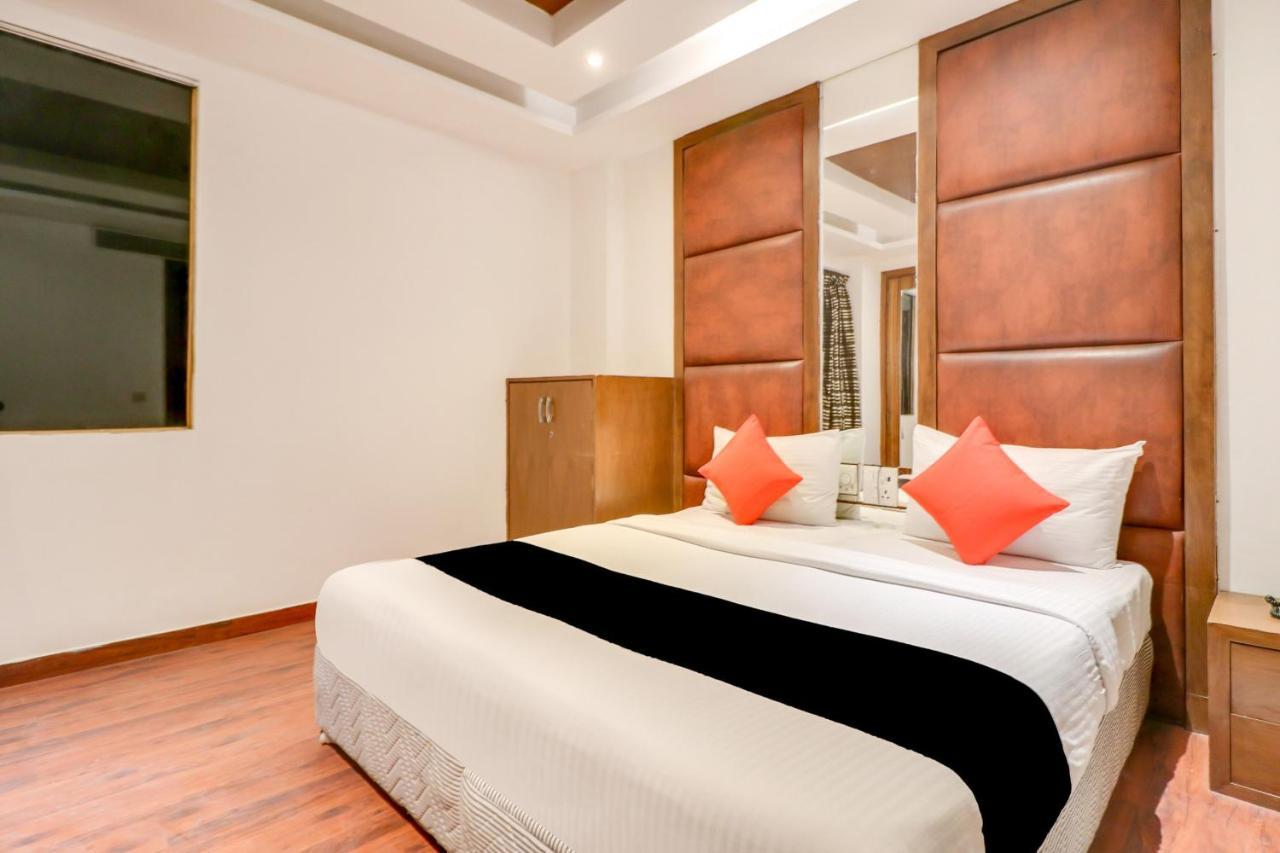 Townhouse 939 Hotel Gagan Inn Near Satyam Inox Patel Nagar New Delhi Exterior photo