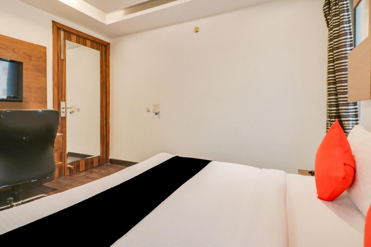 Townhouse 939 Hotel Gagan Inn Near Satyam Inox Patel Nagar New Delhi Exterior photo