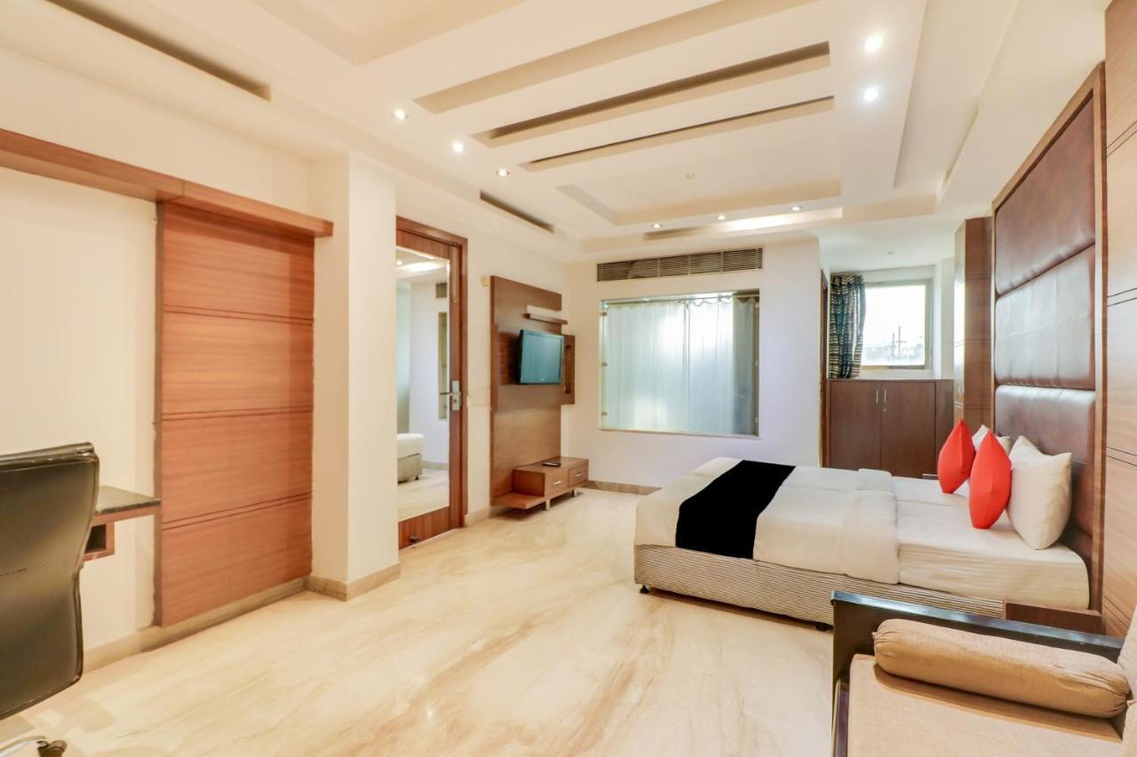 Townhouse 939 Hotel Gagan Inn Near Satyam Inox Patel Nagar New Delhi Exterior photo